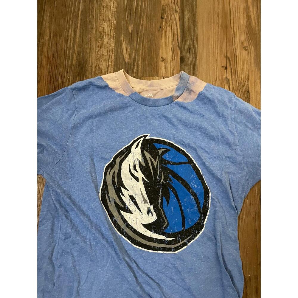 Dallas Mavericks T-Shirt edium Blue Luka Doncic 77  Basketball Majestic